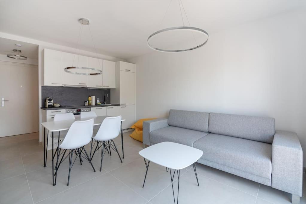 Neu Und Hell In Zentraler Ruhelage Mit Parkplatz Apartment Виена Екстериор снимка