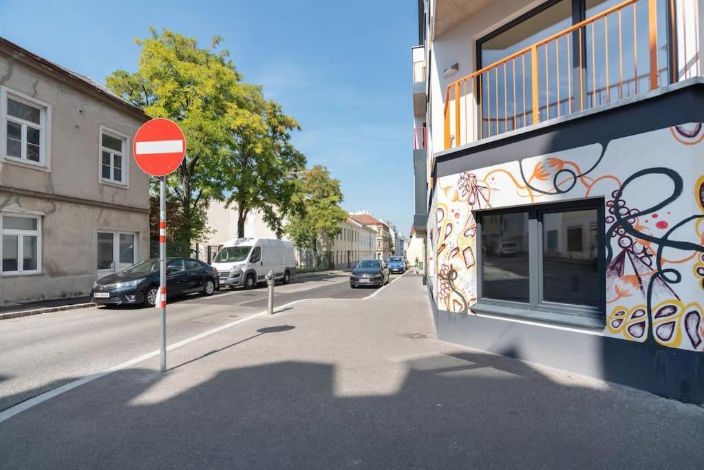 Neu Und Hell In Zentraler Ruhelage Mit Parkplatz Apartment Виена Екстериор снимка