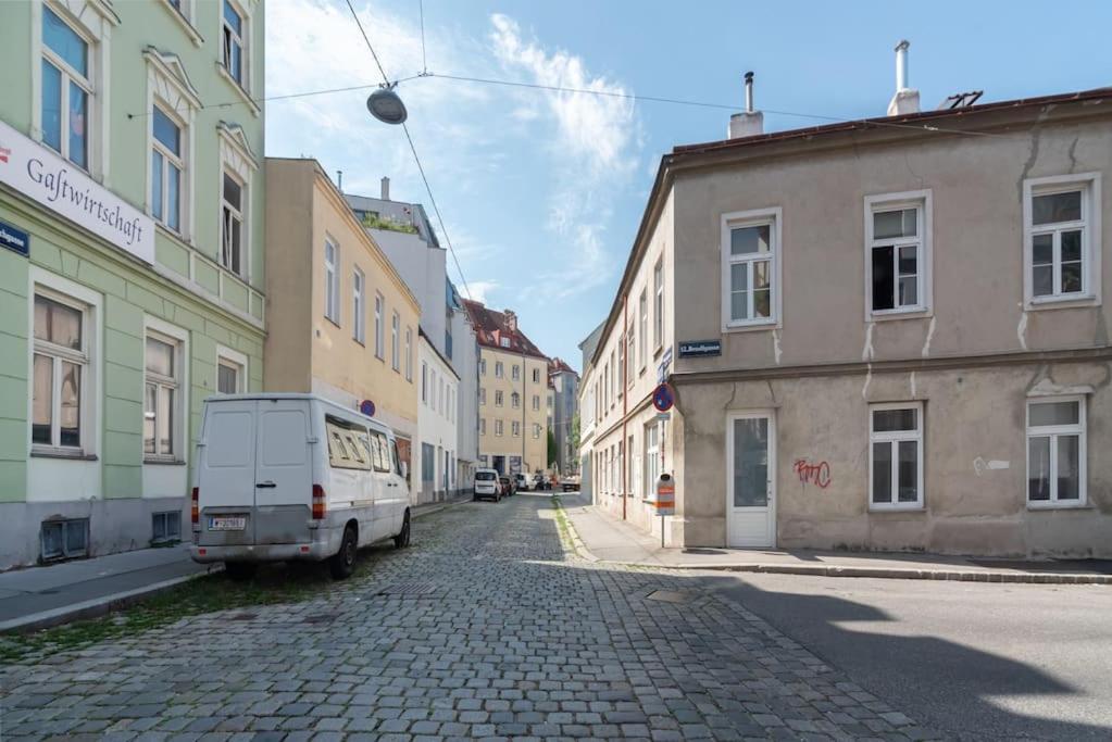 Neu Und Hell In Zentraler Ruhelage Mit Parkplatz Apartment Виена Екстериор снимка