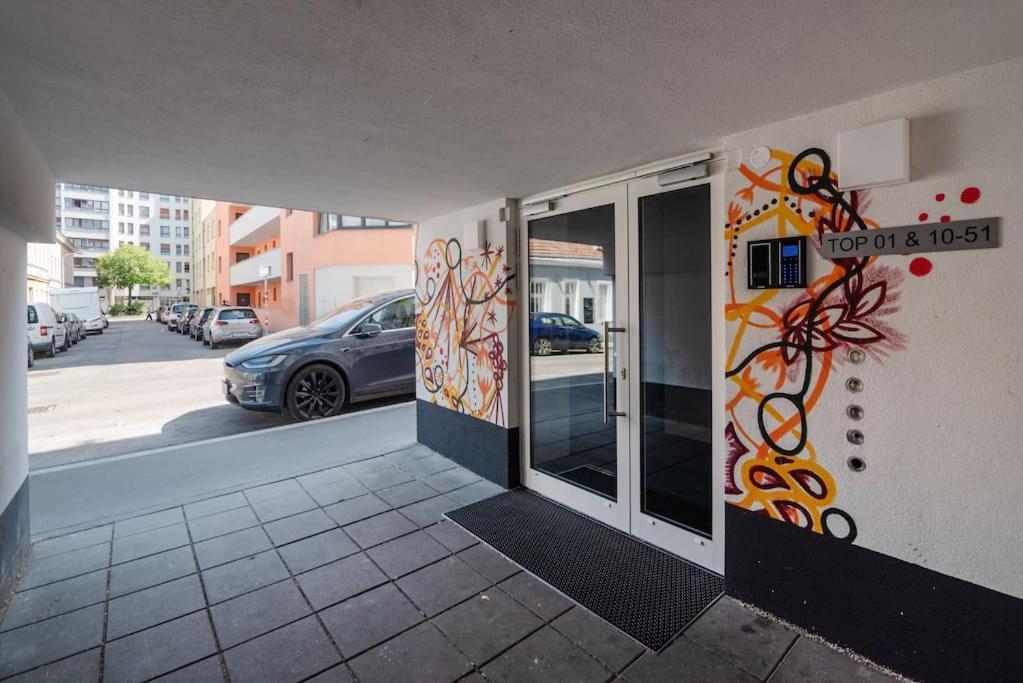 Neu Und Hell In Zentraler Ruhelage Mit Parkplatz Apartment Виена Екстериор снимка