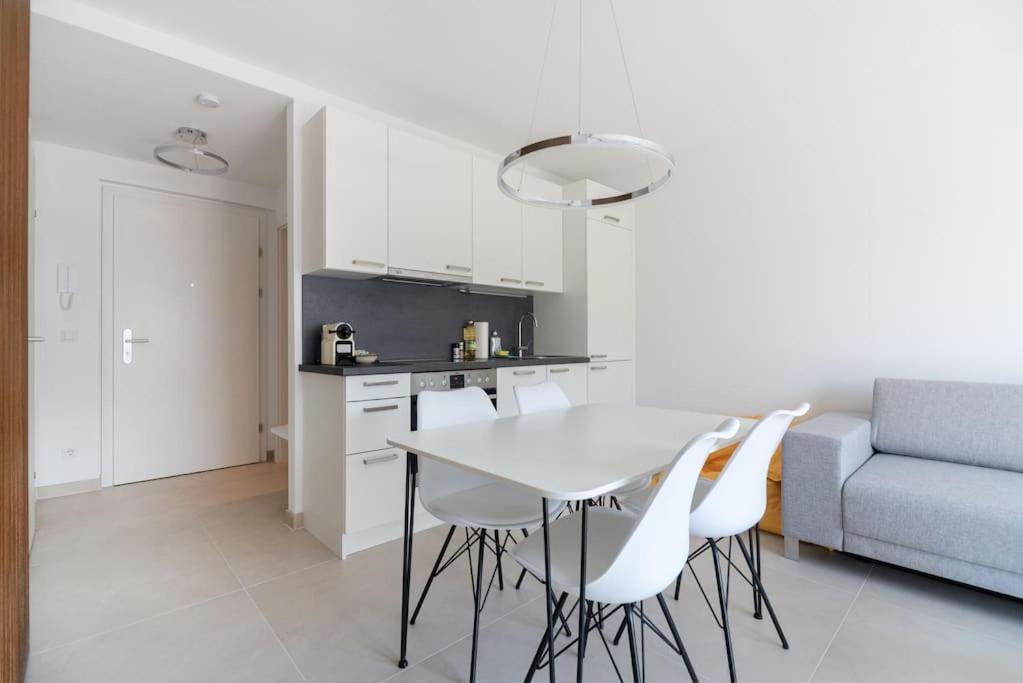 Neu Und Hell In Zentraler Ruhelage Mit Parkplatz Apartment Виена Екстериор снимка