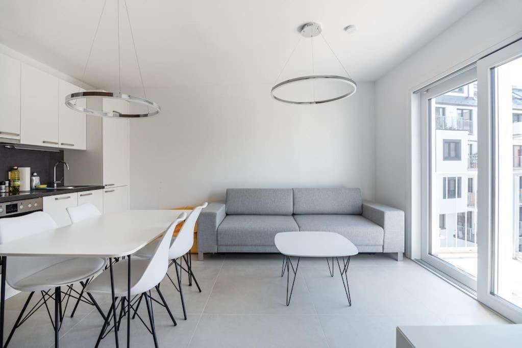 Neu Und Hell In Zentraler Ruhelage Mit Parkplatz Apartment Виена Екстериор снимка