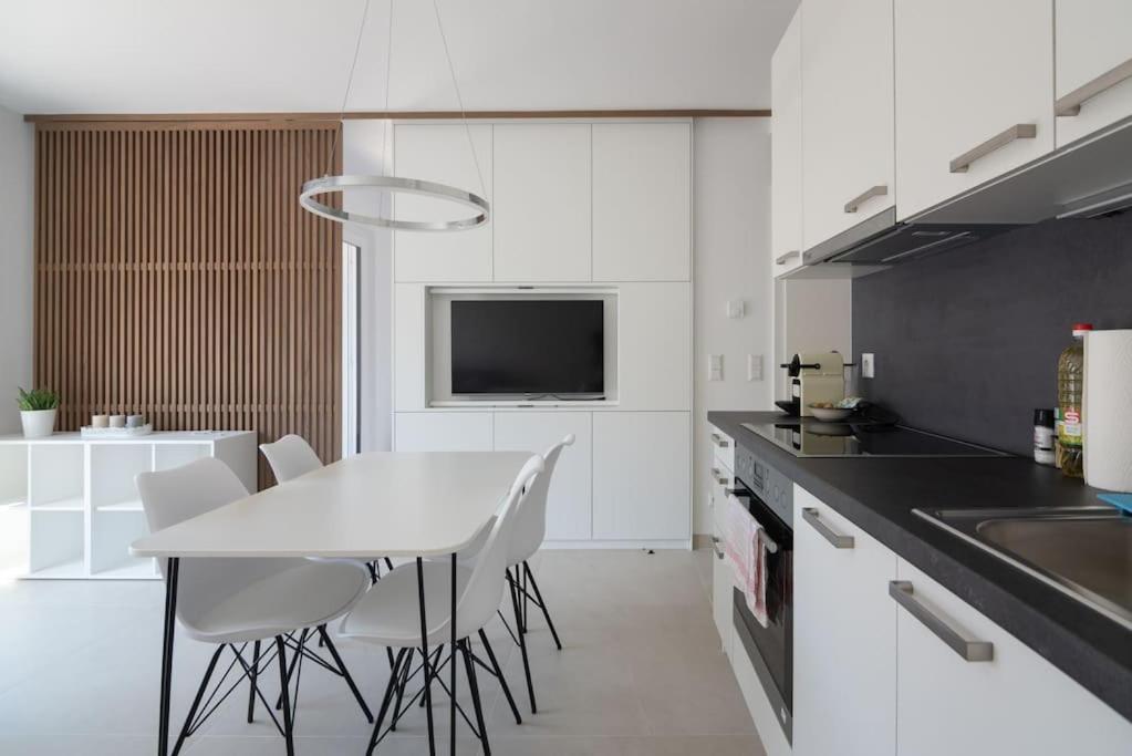 Neu Und Hell In Zentraler Ruhelage Mit Parkplatz Apartment Виена Екстериор снимка