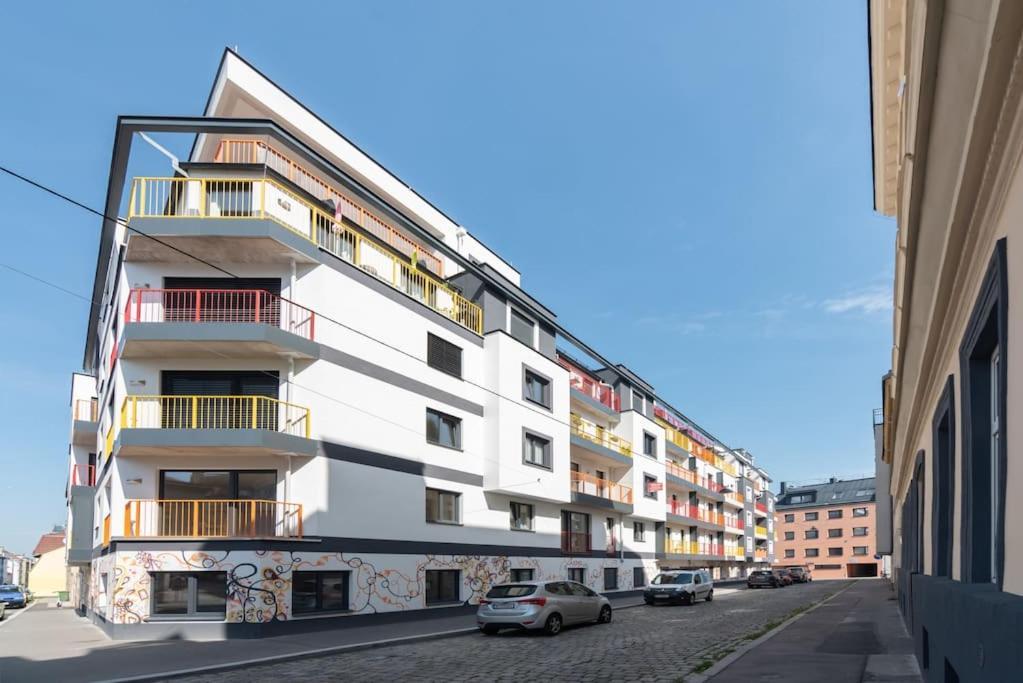 Neu Und Hell In Zentraler Ruhelage Mit Parkplatz Apartment Виена Екстериор снимка
